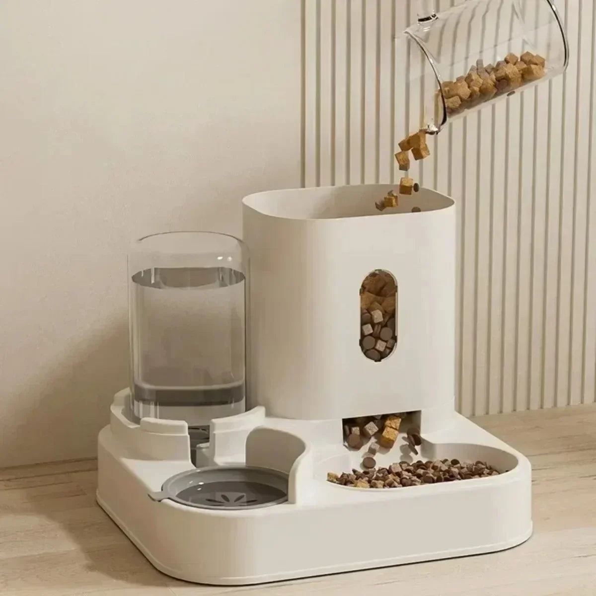 Smart Pet Feeder with Water