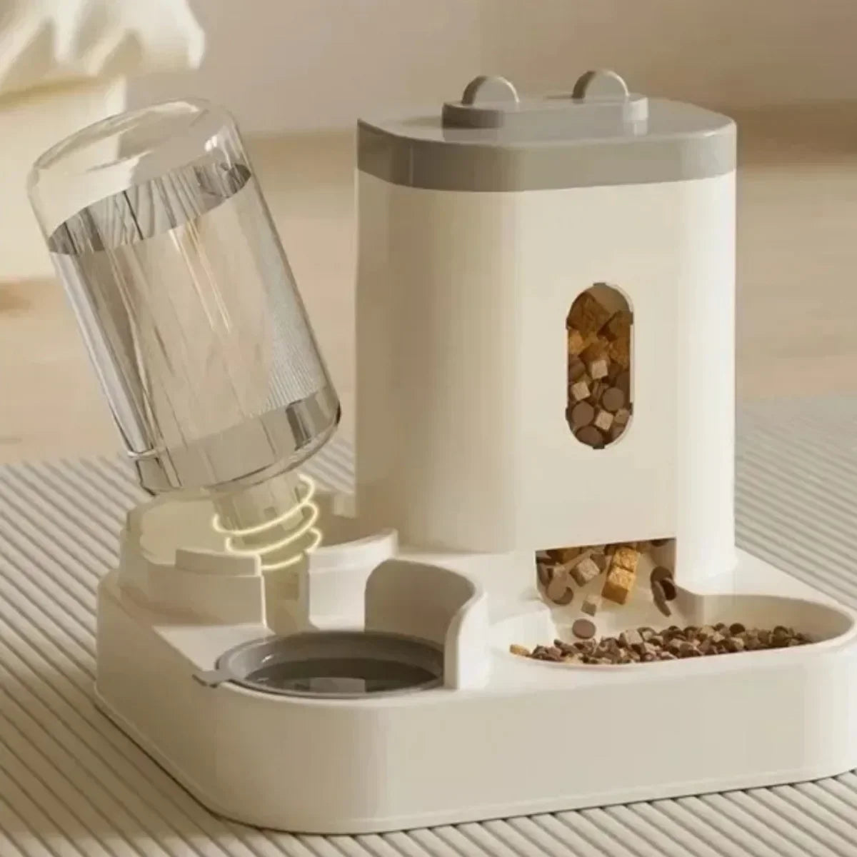 Smart Pet Feeder with Water